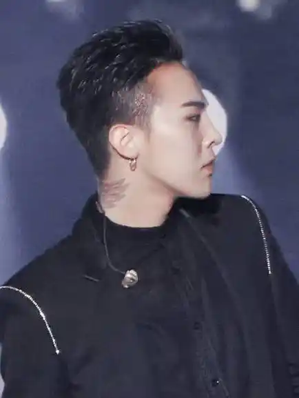 背头 墨镜禁欲感爆发00#权志龙#33343338366639-直拍