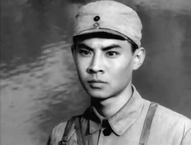 廖有梁九九艳阳天中的十八岁哥哥命很苦身边没有二妹子