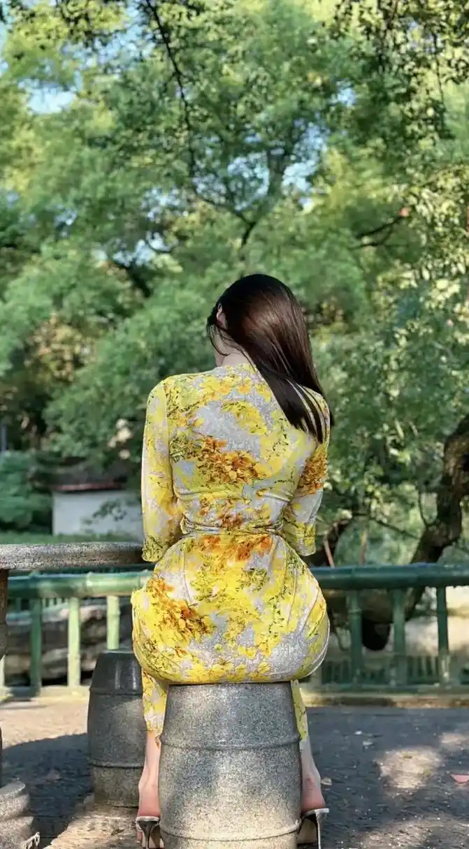 背影杀,绝绝子#微胖女神# #微胖才是极品