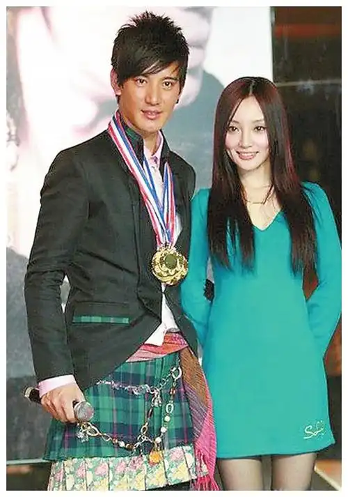 蒲巴甲厉害,黄体破裂……小明娱剪家住四川的10位男星,个个英俊潇洒