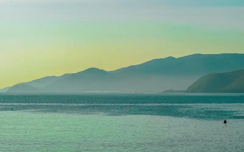 夏天美丽的大海简约风格写真,风景-回车桌面