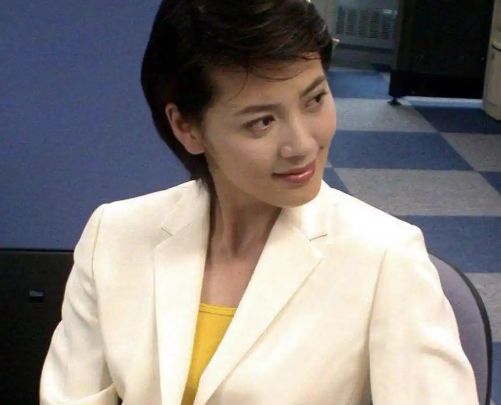 沈冰:曾是央视优秀女主持人,3次被保送,却因贪念下场凄惨