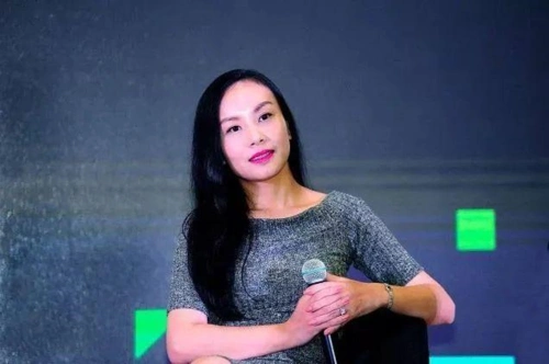 80后的她,掌管上市公司,7年市值翻7倍,成四川女首富_腾讯新闻