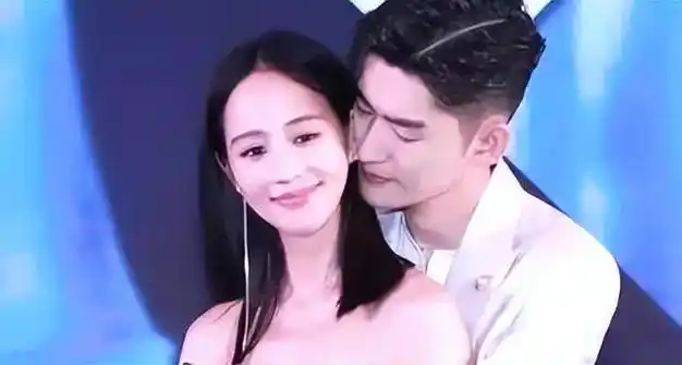 年轻漂亮身材好,粉丝辟谣称是工作人员|娱乐圈|古力娜扎|胡歌老婆