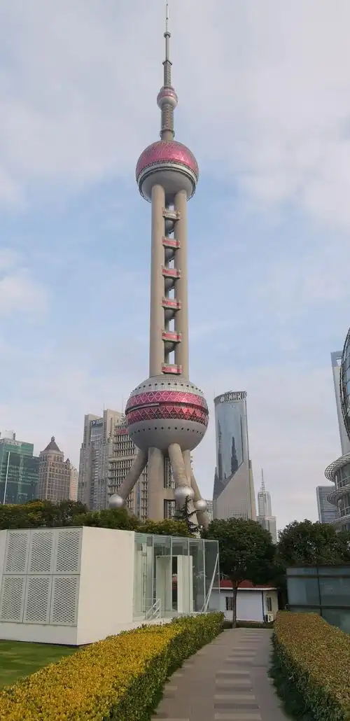 陆家嘴专题摄影之一,东方之珠(摄于2020.12.28下午)