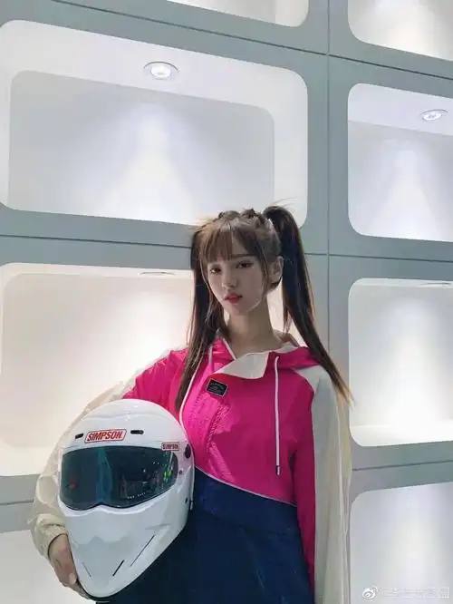 奇葩说李佳洁敢于对世界sayno星专访