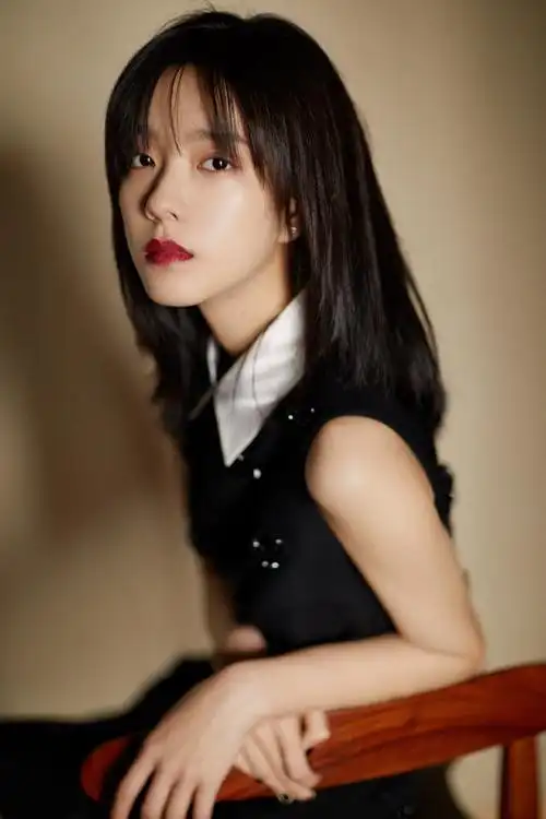 庄达菲prada活动造型