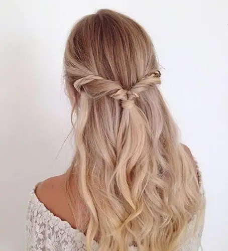 仙气十足,加入编发后的半扎发是不是更美了呢!