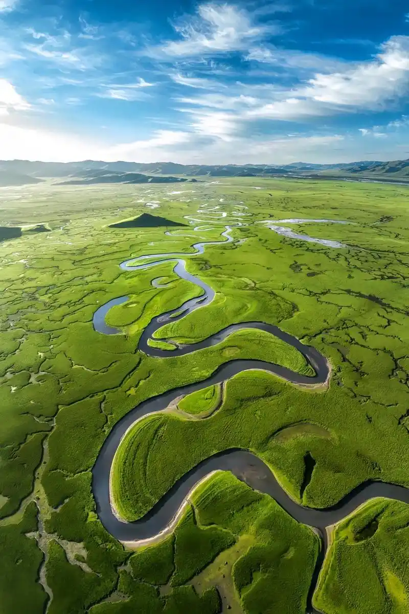 "天下黄河九曲十八弯,最美要数第一弯!