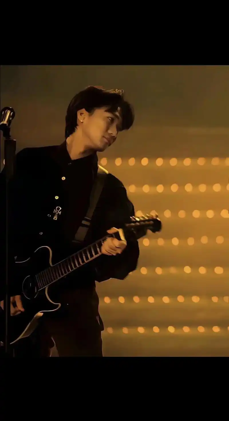 黄家驹 #beyond永远的beyond 缅怀家驹30载# - 抖音