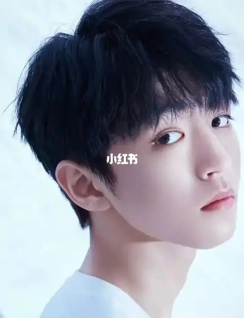 谁能拒绝王俊凯的桃花眼呢