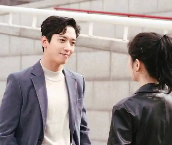 因一句翻译痛失中饭,张娜拉重振旗鼓拍韩剧:这确定是41岁的脸?