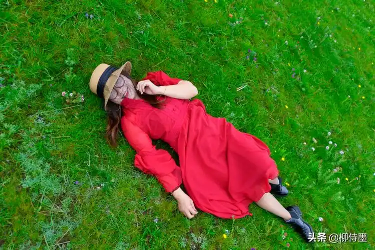 户外人像摄影,学习正确的拍照姿势,别让错误动作毁了好照片