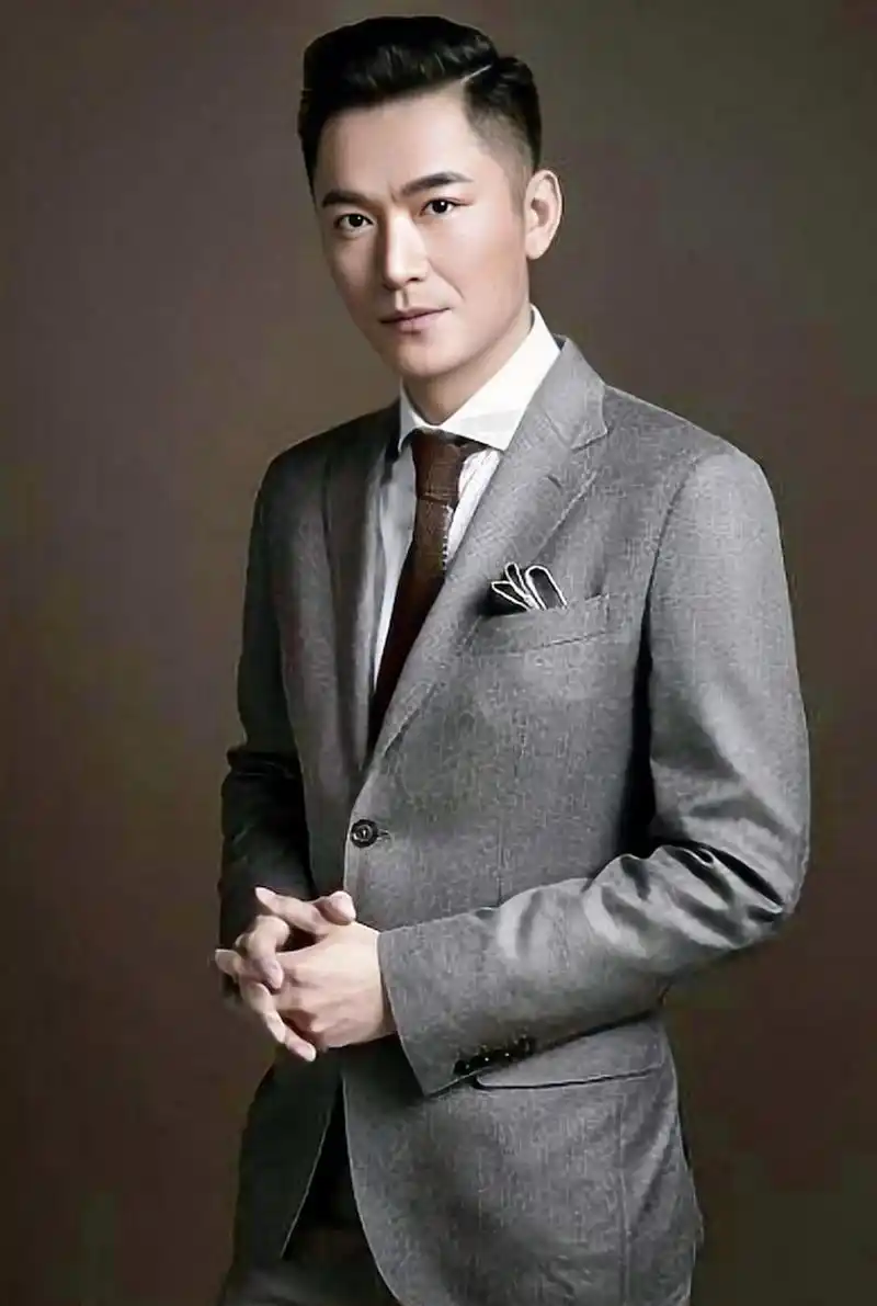 说到朱泳腾,估计大家应该都非常熟悉,作为电视剧里的老面孔,朱永腾