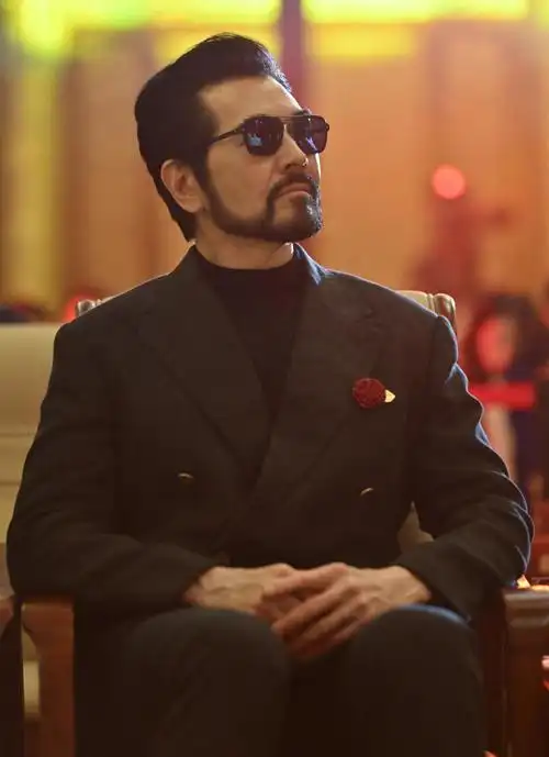 因为一件事,费翔:我被迫把胡子刮了