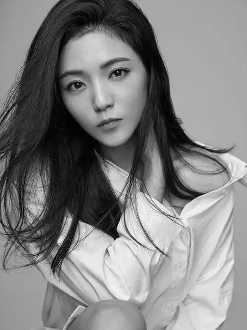 代旭女友尹雨航因家有儿女出道演过鹿晗姐姐67爸爸是国家一级演员