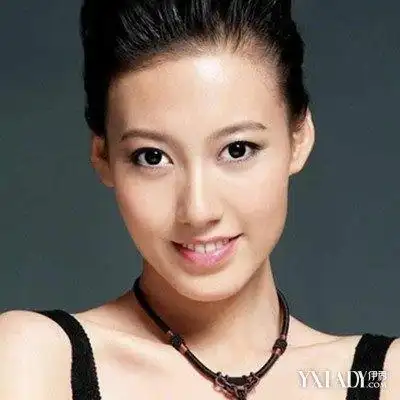 演员高露图片欣赏女神被曝隐婚女儿已6岁