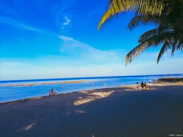 北海,这座美丽的海滨城市,拥有着绝美的海景和壮观的日出日落景色,让