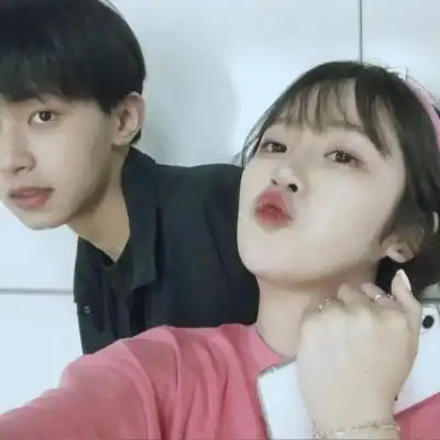 高颜值组合唯美一对两张的可爱情侣(20张),情侣头像_刻爱头像网