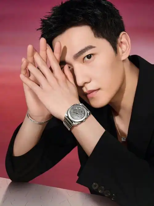 啊啊啊朋友去宝格丽见了杨洋好帅好帅