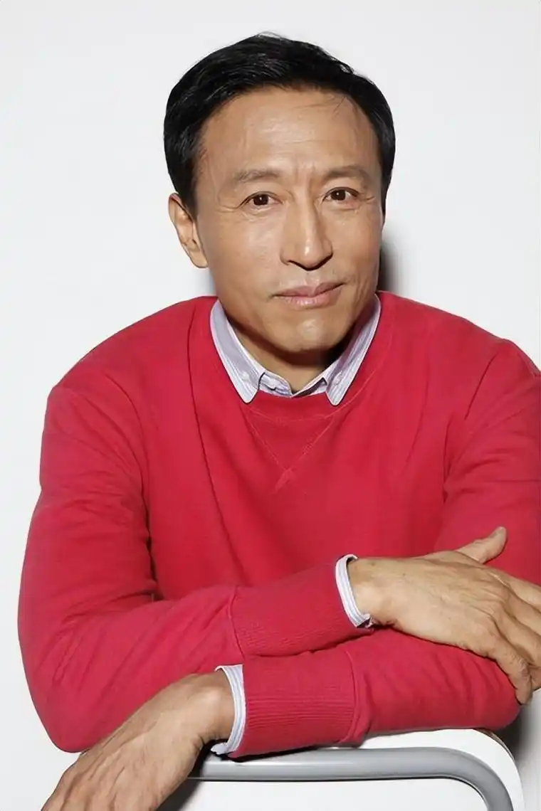 王洛勇:和丁宁一见钟情,婚后独自闯美国16年,感恩妻子照顾家庭