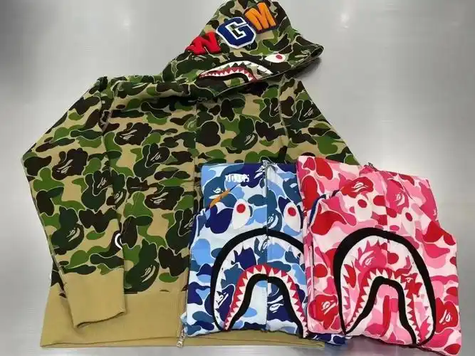 bapeabccamo鲨鱼外套