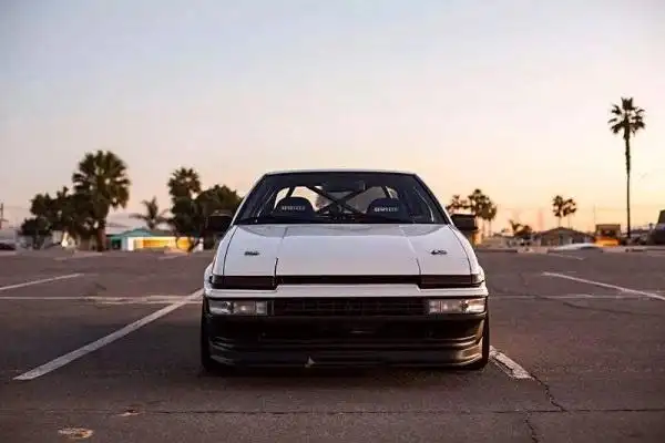 周杰伦ae86是什么车