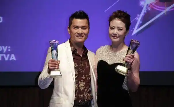 周海媚男朋友专题之周海媚情史:她为什么就是不结婚? - 放走百科