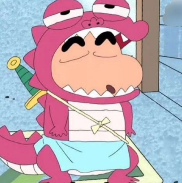 蜡笔小新的衣柜,恐龙装可爱,喵咪装萌,看到最后:有点饿了!