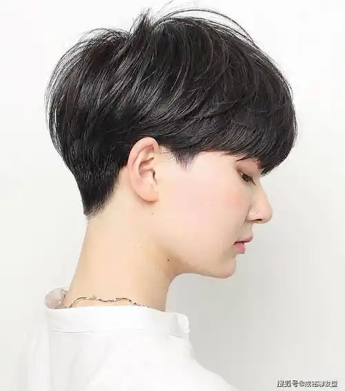 女人到了四五十岁,这6种时尚减龄的短发,让你远离"阿姨发型"_效果