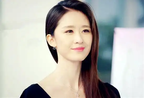 【图】张雯克拉恋人照片腹黑霸气 负面角色招来骂名其宽容以待