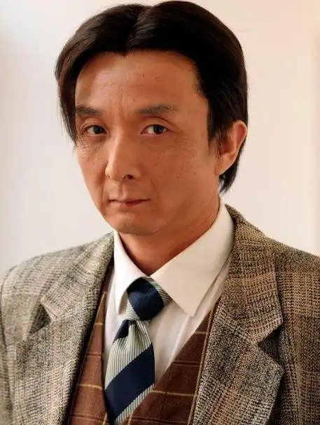 《沙家浜》中的刁小三,《四世同堂》中的蓝东阳,《打狗棍》中的耗子叔