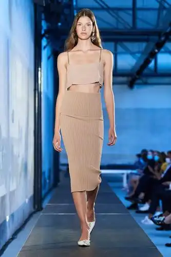 极简时尚no21米兰时装周2021春夏系列