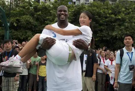 奥尼尔曾狂撩中国众女星娇小型是他的菜冠军戒指表白宋茜