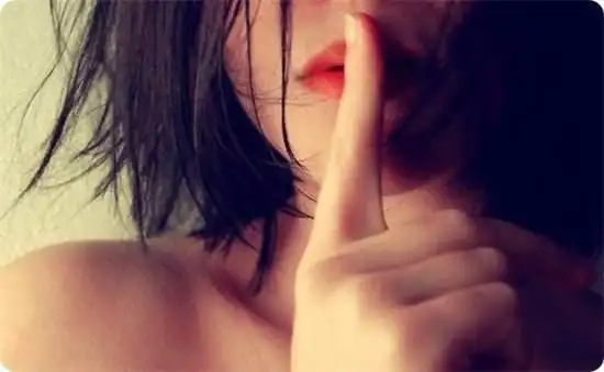 "两年学说话,一生学闭嘴.