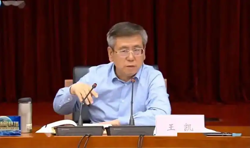 河南省长:全力圈住传染源头,封死扩散渠道,尽最大努力把疫情解决在河