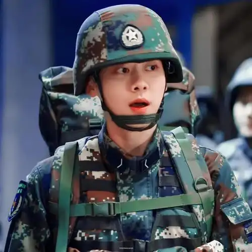 李易峰夏拙号手就位