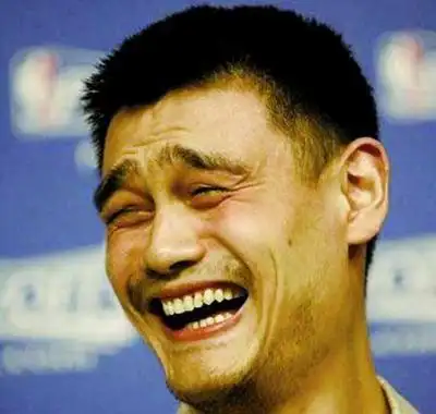 捶地大笑,爆笑不止的意思,多作为吐槽专用,含有对他人的嘲笑和轻微