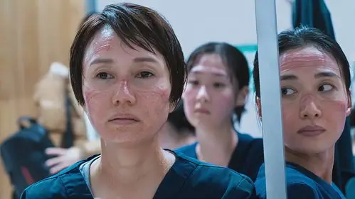 《中国医生》精彩预告,全景式展现武汉战疫,张涵予演技让人惊艳