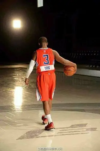 nba20大球星背影合集,科比麦迪帅出天际,最后一张看哭了多少人