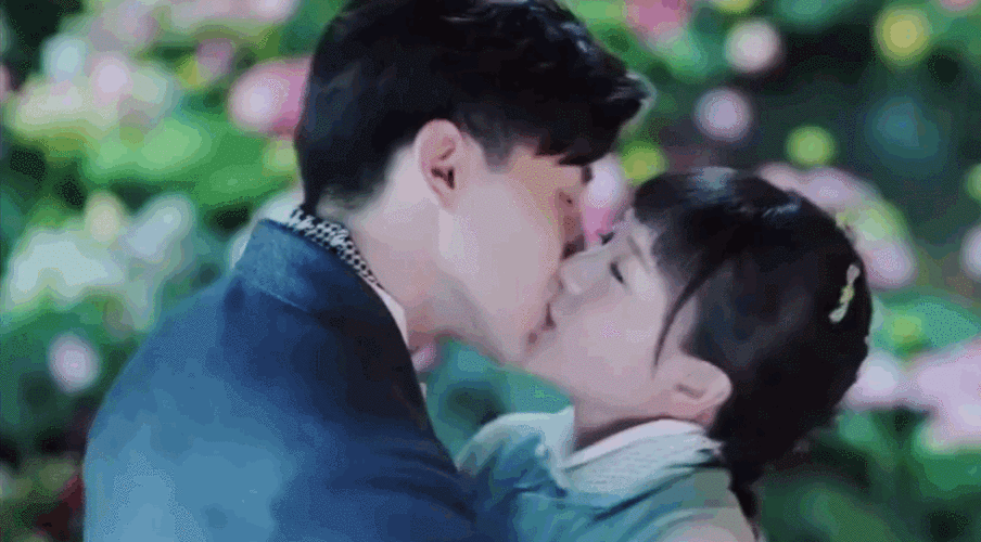 邓伦的这个吻戏真的是……从来不掉链子,配上他的.