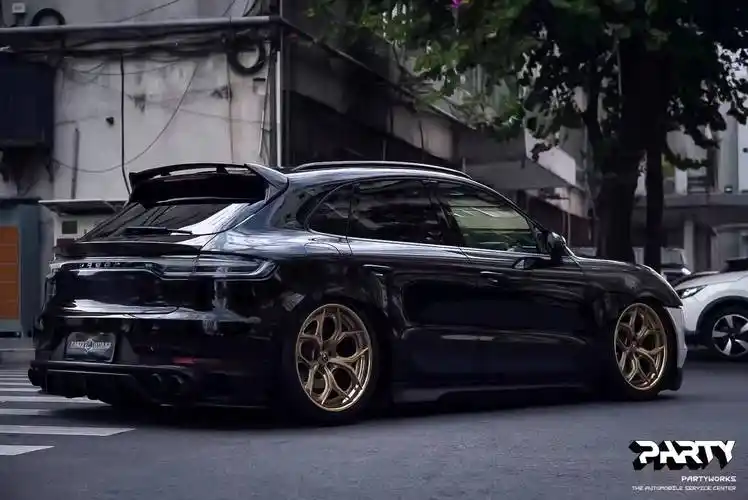 "气质突出"保时捷macan改装airbft气动避震低趴姿态_搜狐汽车_搜狐网