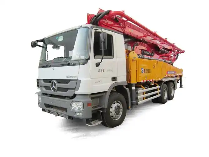 徐工hb50k混凝土泵车