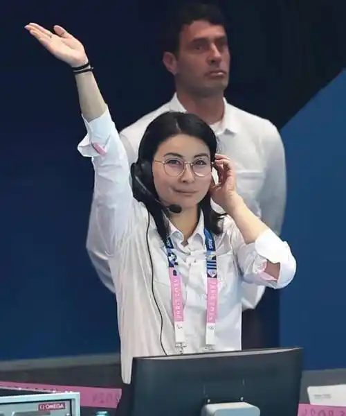 巴黎奥运会:看郭晶晶如何从跳水女王转变为裁判长