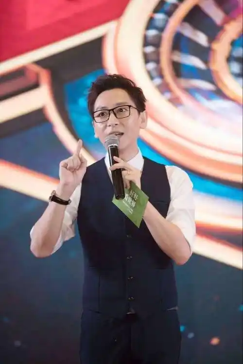 离开湖南卫视的7位主持人,有人坐拥百亿,有人自毁前程