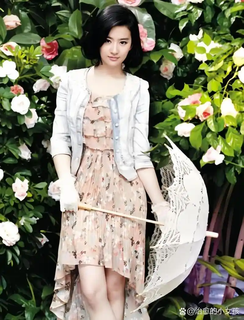 【刘亦菲】短发,颜值感觉大打折扣