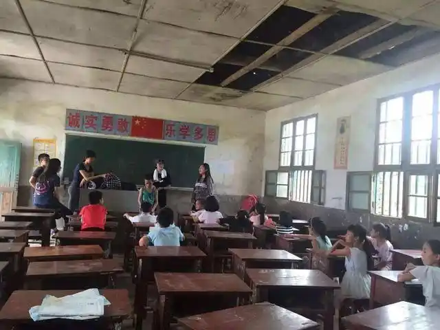 农村学校为什么一直衰落?与城市学校差距太大,真正的原因是什么