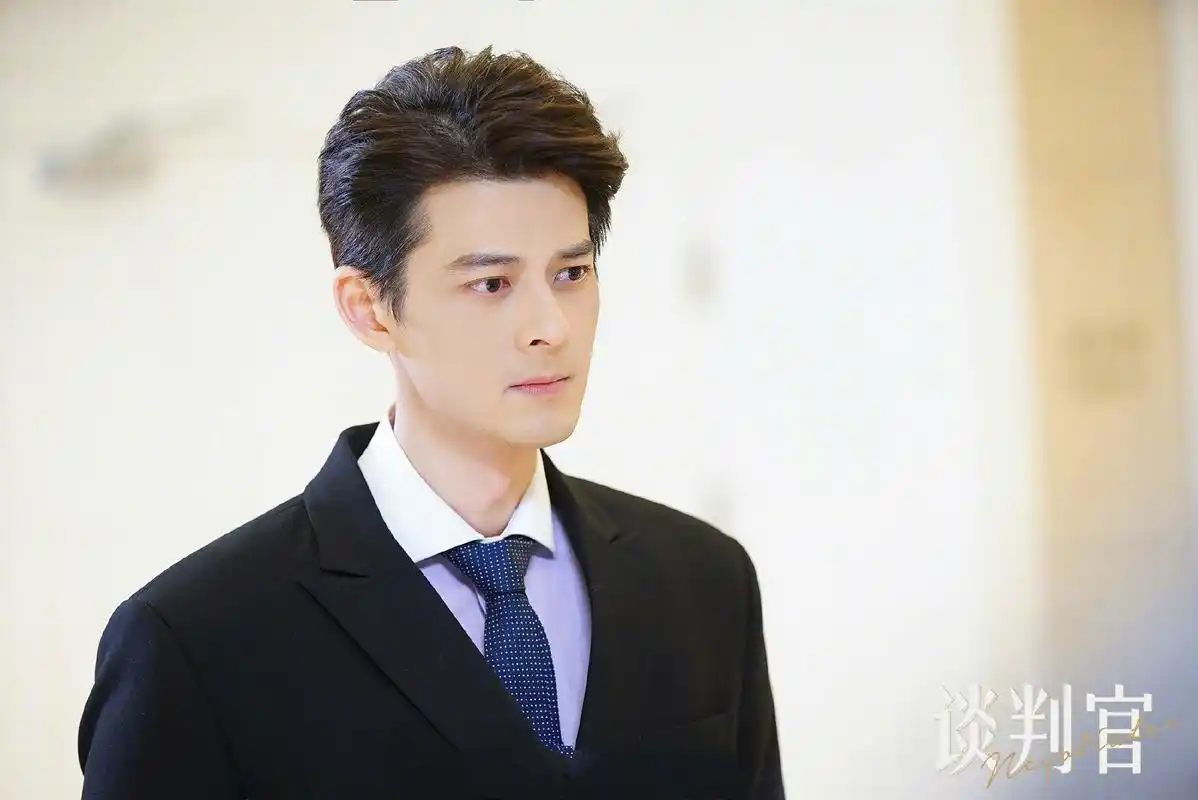 《谈判官》4大高颜值帅哥,郭品超垫底,最具青春气息的是他!