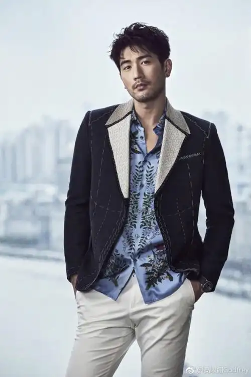 高以翔完美演绎轻熟男魅力 - 星辰影院