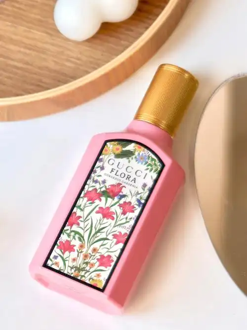 粉色复古始于颜值gucci绮梦栀子花香水